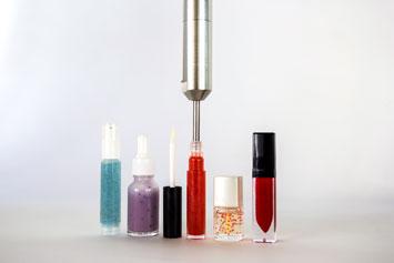 Filling examples from the cosmetics industry with the ViscoTec VHD Dispenser