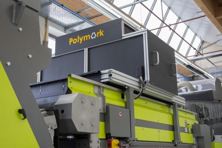 The Polymark sorting machine made by Sesotec with Polymark detector unit for the detection of UV fluorescence markers on PET bottles. (Photo: Sesotec GmbH)