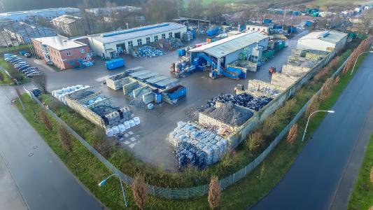 Hennemann Umweltservice Elektronik GmbH, headquartered in Espelkamp (NRW), collects, transports, disassembles and prepares electrical and electronic scrap.