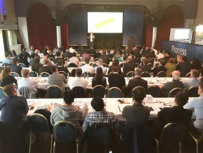 Method Park CTO Dr. Erich Meier skizziert bei Process Insights Germany 2019 die Stages Roadmap