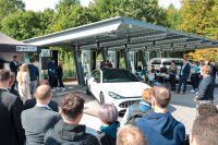 Die CharIN Conference bei Phoenix Contact verband Fachdialog und Praxistests: Teilnehmende erprobten auf dem Testgelände das Zusammenspiel von Prototypen und Ladestationen
