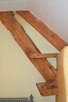 10a-Gästehaus_Anschluss_Trägerstütze_DSC_8524_az.JPG