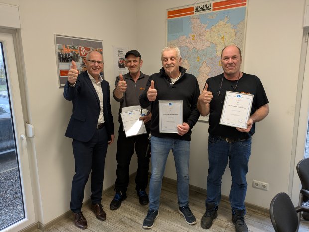 IUR-Ehrendiplom-Auszeichnung für sieben ELSEN-Fahrer.jpg