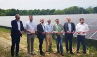 Michael Grimm, Bürgermeister der Gemeinde Roigheim (r.); Markus Schnabel, Geschäftsführer der Landsiedlung Baden-Württemberg und WEBW Neue Energie GmbH (3. v. l.); Peter Hauk, Minister für Ernährung, Ländlichen Raum und Verbraucherschutz (3. v. r.); Sönke Tangermann, Vorstand der Green Planet Energy eG (2. v. r.); Dr. -Ing. Jochen Link., Geschäftsführer der KWA Contracting AG und WEBW Neuer Energie GmbH (r.)