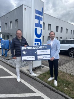 Becherspendenaktion26 BÜCHL_ERC Ingolstadt Jungpanther.jpg