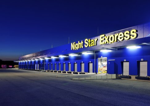 Night Star Express HUB Hünfeld.jpg
