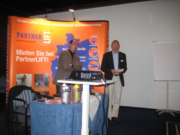 PL-HV2010-Vortrag Kuhnle+Schwenk.JPG