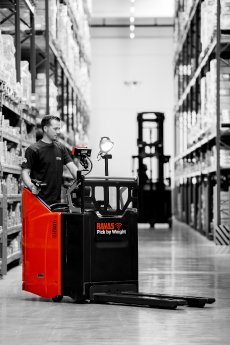 26 Electric pallet truck - pick by weight_black_indicator.png