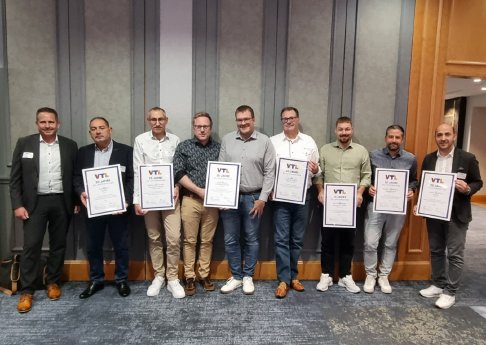2025-VTL-Systempartnertreffen-Ehrung-Jubilare.png