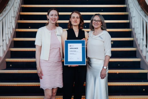 PM 29_26 Bild 9 Förderpreis Zonta Club Offenburg.jpg