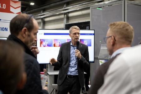 Fig 1: Roger Kilian-Kehr, CDO Global at Messer Cutting Systems: “Our software portfolio makes a completely digitalised production process possible, right down to the machine and back. This gives transparency and increases productivity.”