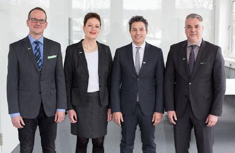 Florian Bock (Geschäftsführer estos GmbH), Hille Vogel (Geschäftsführerin estos Benelux BV), Alessandro Parisi (Geschäftsführer estos Benelux BV), Christoph Lösch (Geschäftsführer estos GmbH)