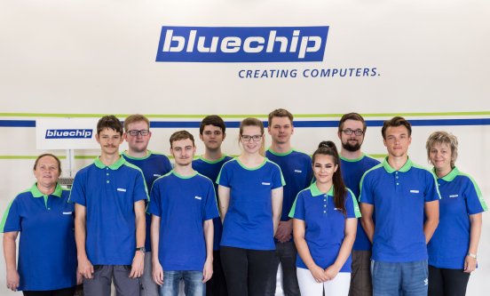 bluechip_Auszubildende_2017.jpg