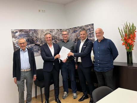 Patrick Klein, CFO Proalpha Group (2. von links) und Werner Weiss, CEO Insiders Technologies (2..jpg