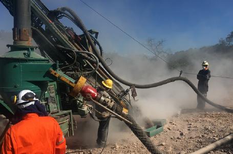 Bohrung auf Cerro Caliche; Foto: Sonoro Gold