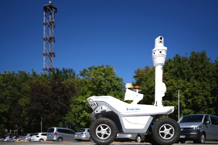 Mobile Robotics im Einsatz_copyright by Duisburger Versorgungs- und Verkehrsgesellschaft mbH.jpg