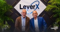 Peter M. Färbinger, Chefredakteur, E3, und Victor Lozinski, Co-Gründer und CEO, LeverX.