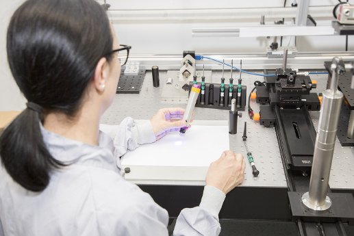 IMM Photonics Produktion Sandra Schwürzinger.png