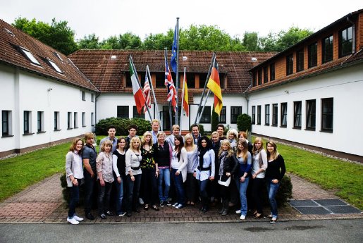 Studenten der AMA und IBS Lippstadt.jpg