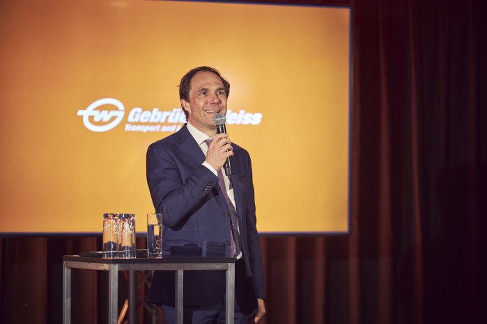2wolframsenger-weiss.jpg