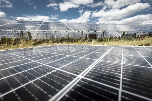 EnBW_Symbolbild_Solarpark_Weesow-Willmersdorf_im_Bau_Quelle_EnBW_Fotograf_Paul_Langrock.jpg