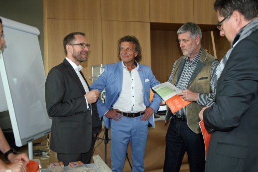 Caparol_Werkstofftag_2018_Hanf_WDVS_die_Schallschutzfassade.jpg