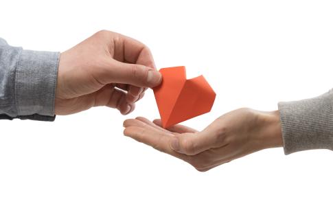 Spenden für den guten Zweck. Bild: istockphoto