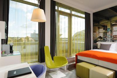 MF Indigo azure room603 1 PR