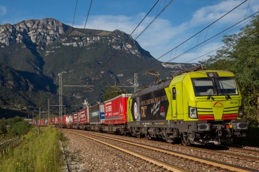 TXL-Lok 'With the the licence to rail'_© TX Logistik.jpg