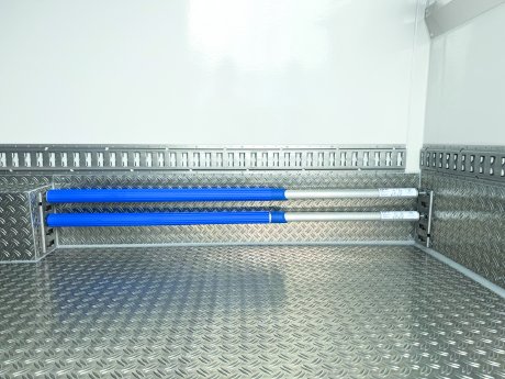 Winter Kuehlfahrzeuge_Parkposition Sperrstangen.jpg