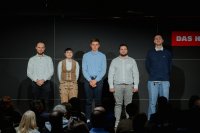 Die fünf Bundessiegerinnen und Bundessieger aus dem Kammerbezirk Freiburg (v.li.n.re.): Land- und Baumaschinenmechatroniker Elias Schätzle, Steinmetzin und Steinbildhauerin Pia Schartel, Stuckateur Niko Greminger, Anlagenmechaniker für Sanitär-, Heizungs- und Klimatechnik Ben Nopper und Zweiradmechatroniker Benedikt Bauch. Foto: HWK FR/Sina Graziani-Leppert 