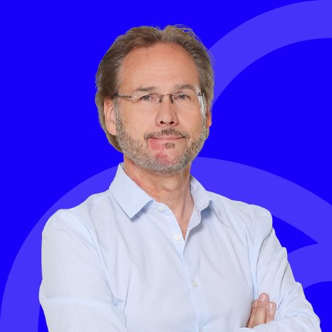 Laube_Andreas_Berlin-12_Zuschnitt_blue.jpg