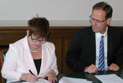 Hochschule Bremen und Technikerschule Bremen schließen Kooperationsvertrag (Foto: Hochschule Bremen)