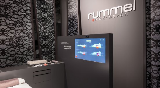 Bild_Rummel_SENSOflex_AR_Kiosk.jpg