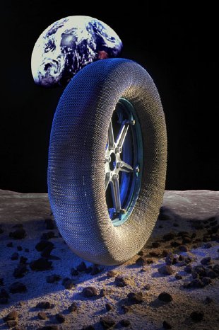 2 Goodyear-Mondreifen.jpg