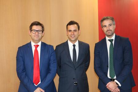 Die neue Führungsmannschaft von Ibersa (v. l. Ivan Suarez, CFO, Fernando Peña, Geschäftsführender Direktor, José María Llames, Geschäftsführer Vertrieb)