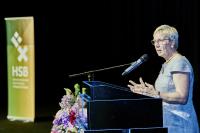 Wissenschaftssenatorin Prof. Dr. Eva Quante-Brandt sprach im Congress Centrum Bremen zu den rund 750 Gästen / Foto: Hochschule Bremen / Marcus Meyer
