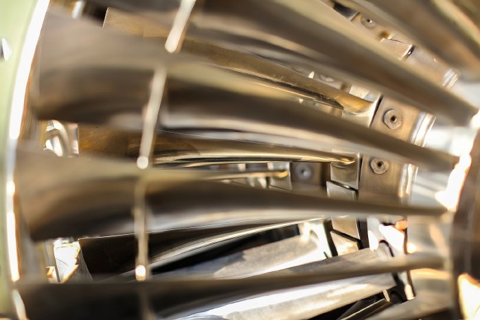 Jet engine - Titan - Depositphotos_707262760_Connektar.jpg