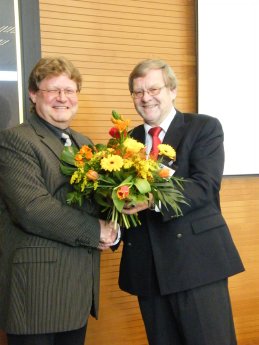 Wolfgang Hering (l.) und Dr. Harro Kucharzewski (Hochformat).JPG