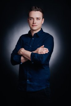 Felix Pfister_Kraftfahrzeugtechnikermeister.jpg