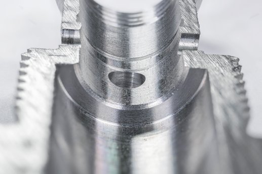 Bild 3_1 - Gehäuse aufgeschnitten.jpg