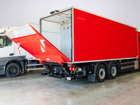 Kiesling Kühlaufbau ohne Hecktüren.jpg