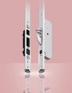 FUHR Automatik-Verriegelungen mit der einzigartigen DuoSecure-Auslösetechnik. Entwickelt für anspruchsvolle 1-und 2-flügelige Fluchttür-Lösungen – ideal für jeden Werkstoff.