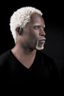 Cool und dezent: Das neue Jabra STONE Bluetooth-Headset