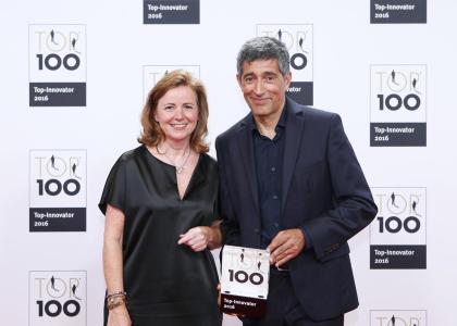 Top 100 Mentor at the awards ceremony: Ranga Yogeshwar and Jutta Lichter, Head of Marketing at LED Linear GmbH
