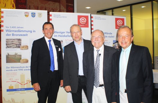 33d_v.l. Franz Nickel, Sparkasse Werra-Meißner, Dr. Rainer Wallmann (WEGE), Werner Eicke-He.jpg
