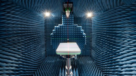 planar-antenna-array-measurement-scene-photo-rohde-schwarz_200_120159_960_540_5.jpg