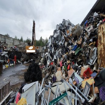 Führen Sie Ihren Metallschrott dem Schrott-Recycling zu – Schrottabholung in Paderborn.jpg