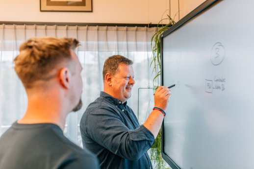 Robert_Flogge_Whiteboard_4.jpg
