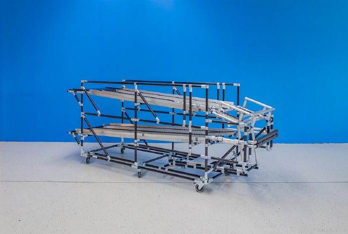 AU200437_Flow_Rack_Web_01_01.jpg